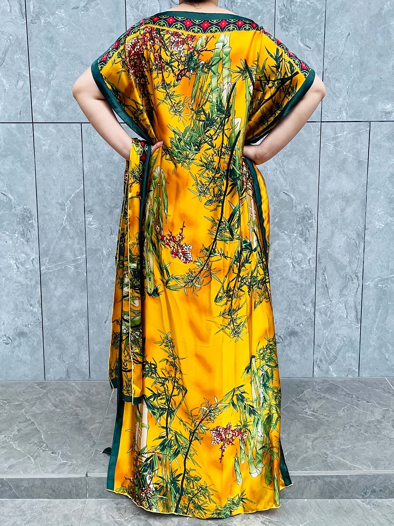 Women's Plus Size Floral Print Kaftan Dress with Short Sleeves