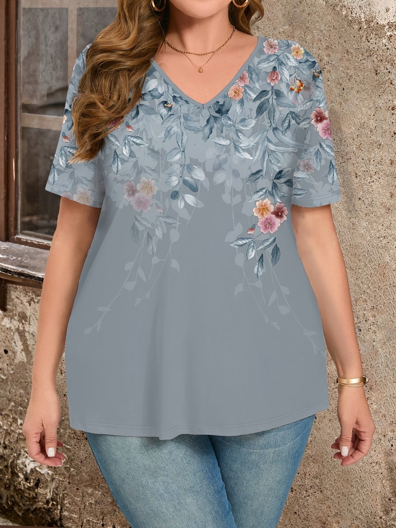 Plus Size Women's Floral Print V-Neck T-Shirt Short Sleeve Light Blue