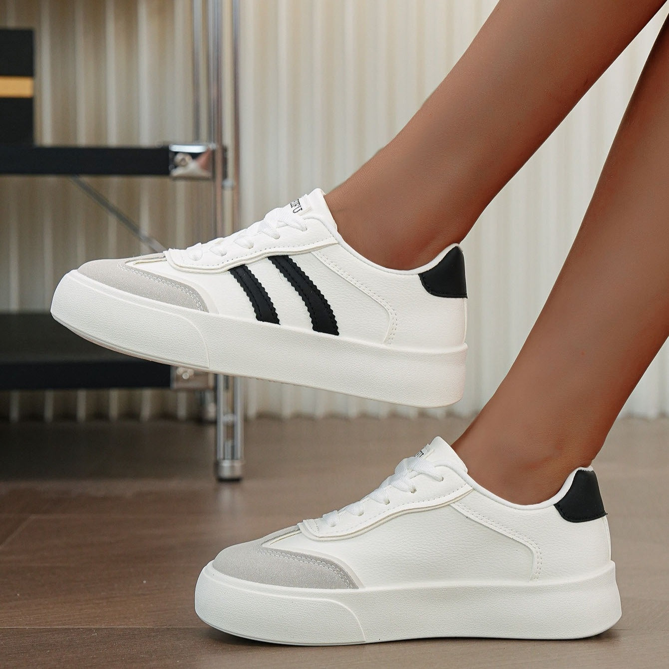 Women's Fashion Skate Sneakers White Black Rubber Low Tops Casual Shoes