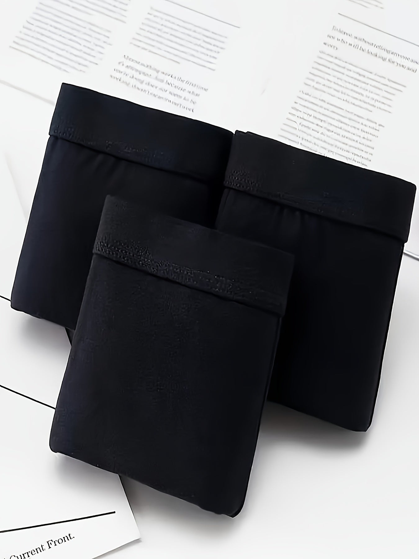 Erkaklar uchun bir rangli ichki kiyim to'plami, havo o'tkazuvchi va qulay, tasodifiy sport uchun mos. 1/3/5/10 dona mavjud.