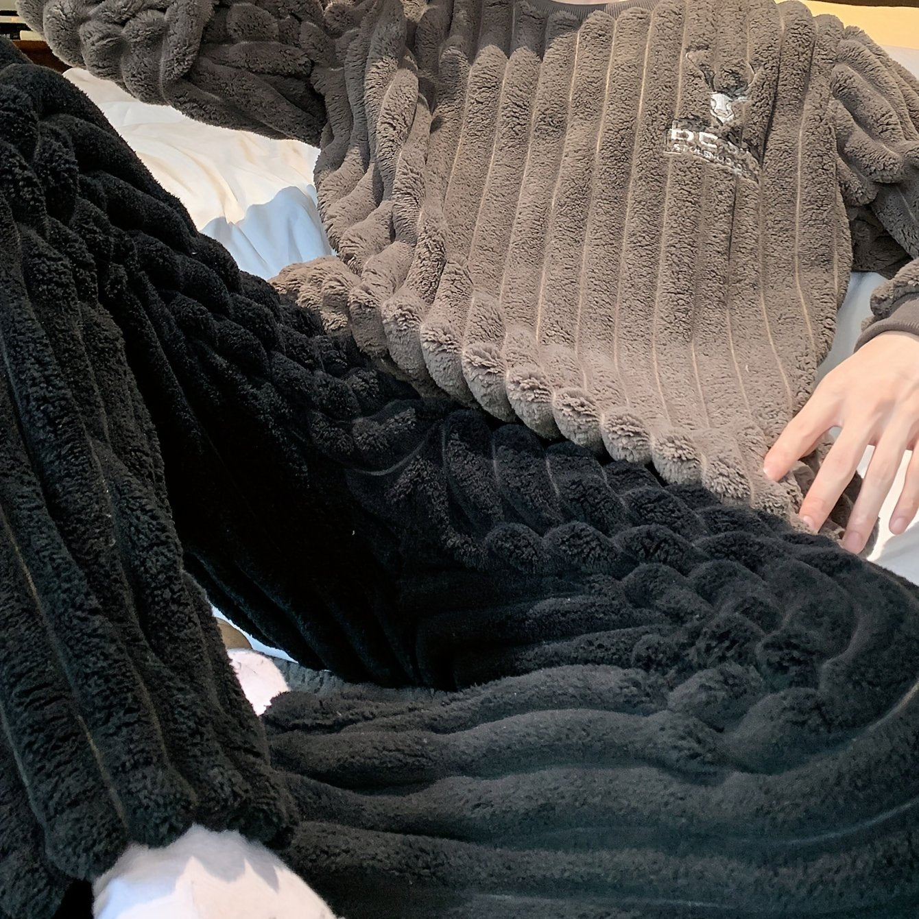 Conjunto de pijama de felpa para hombre con capucha, manga larga, color sólido, otoño e invierno, casual