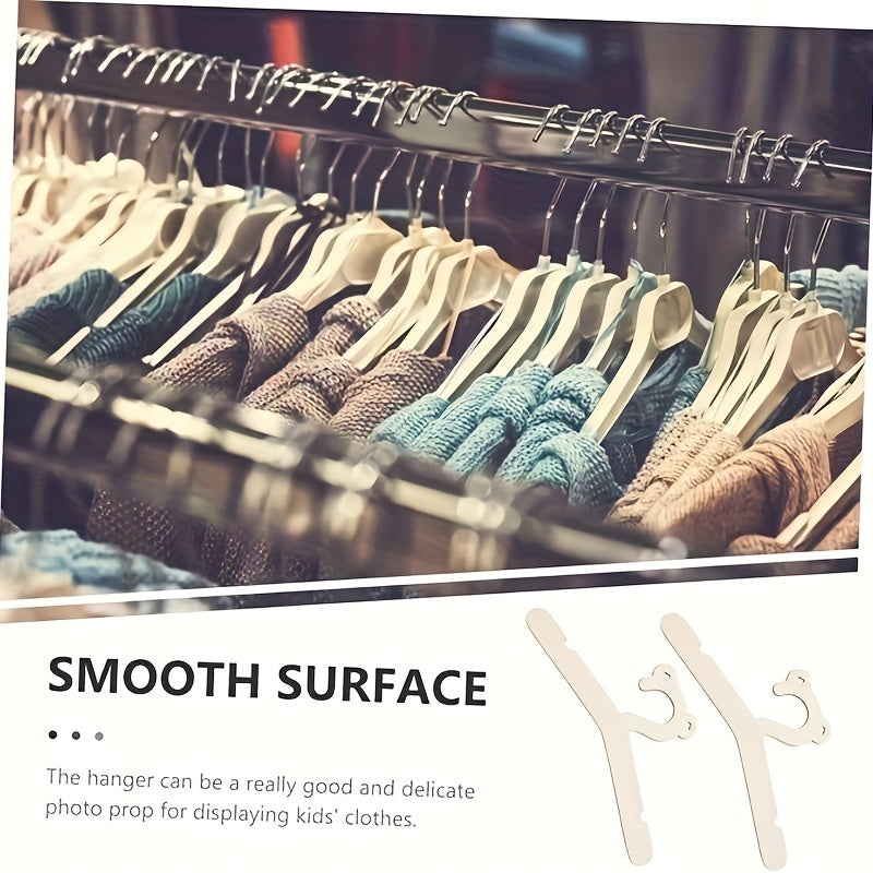 Set of 5 Wooden Children's Clothes Hangers Cartoon Baby Non-Slip Storage Organizers