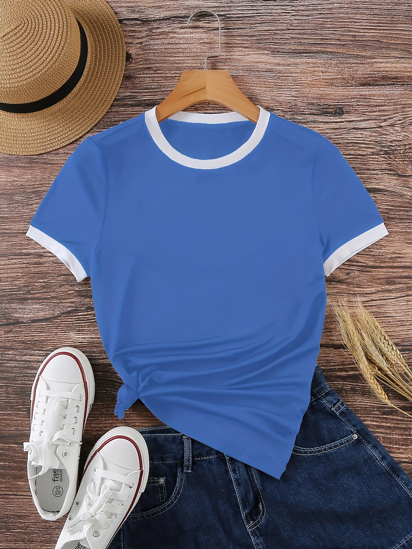 Women's Short Sleeve T-Shirt with Contrast Trim Casual Knit Crew Neck Spring Summer