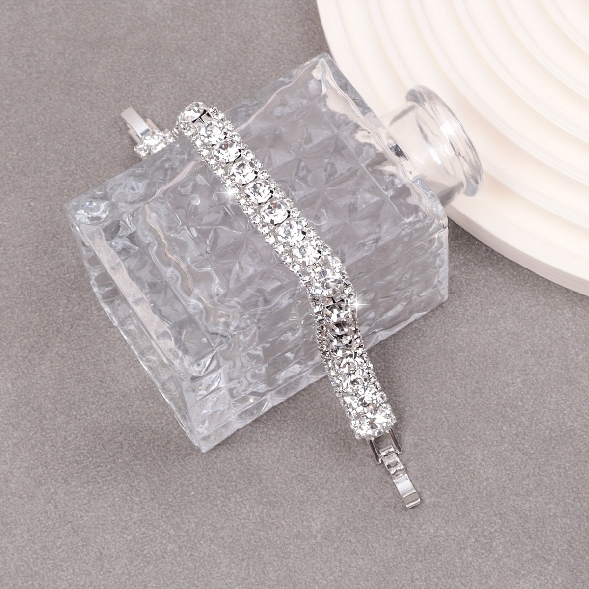 Pulsera de plata de ley con diamantes de moissanita para la elegancia diaria