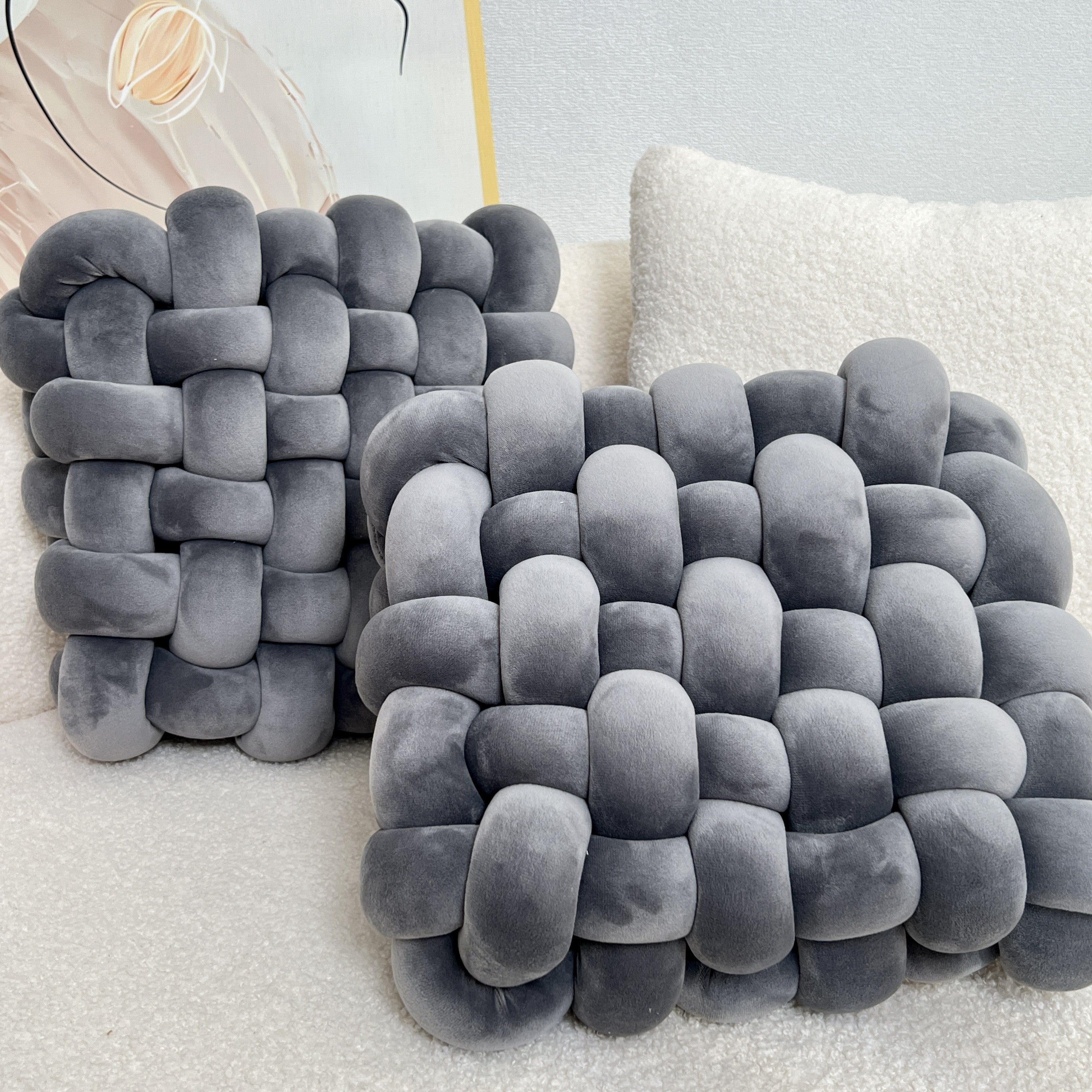 Мягкая подушка в виде узла, идеальна для домашнего декора в гостиных, спальнях и офисах.