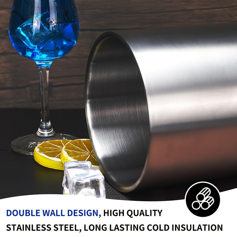 1.6L sig'imga ega bo'lgan ixcham zanglamas po'latdan yasalgan muz idishi, ichimliklarni harakatda sovuq saqlash uchun mukammal. Tashqi tadbirlar va uyda foydalanish uchun ideal.