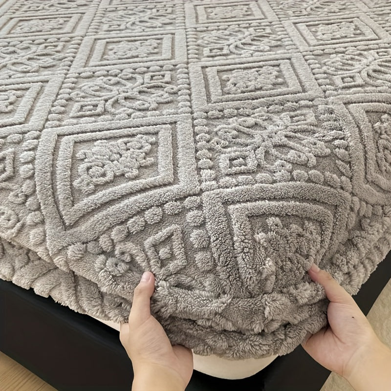 Taffeta Fitted Sheet with 3D Floral Design Deep Pockets Non-Slip Bed Sheet