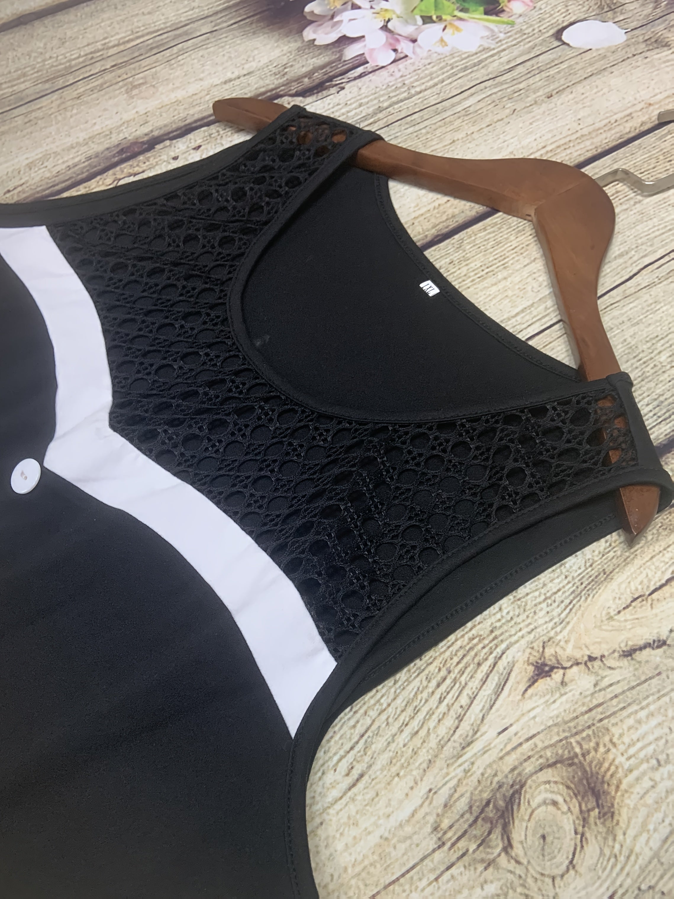 Plus Size Women's Lace Contrast Sleeveless Top Black White Striped Summer Casual Blouse