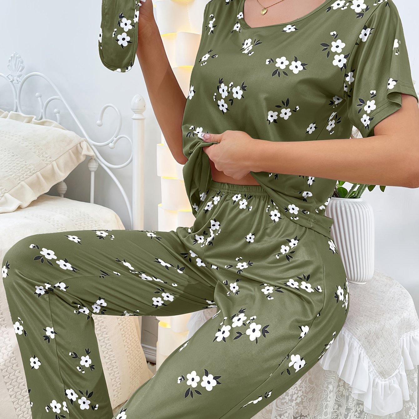 Women's Floral Pajama Set Short Sleeve Top Elastic Waist Pants Spring Summer