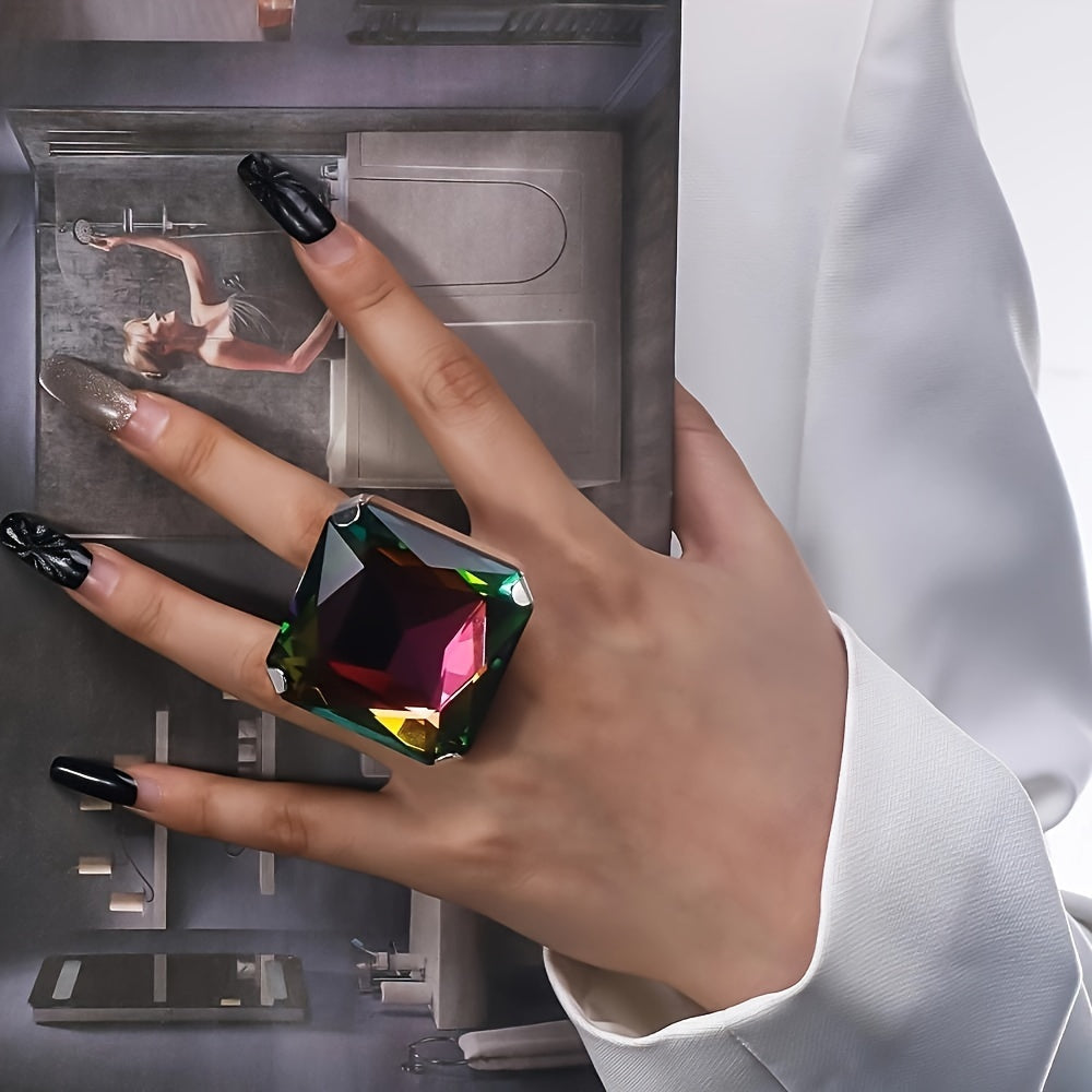 Elegant Glass Ring for Women and Men, Royal Style, Clear Transparent