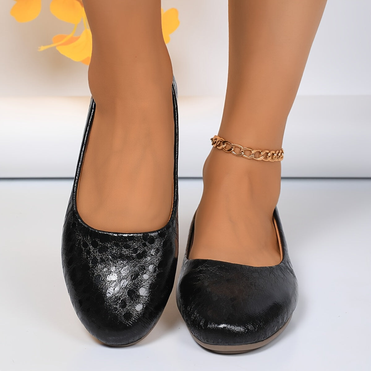 Women's Flat Shoes Comfortable Leather Slip-On Casual Black