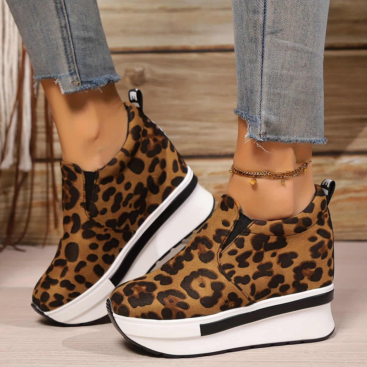 Women's Leopard Print Slip-On Sneakers Lightweight Comfortable