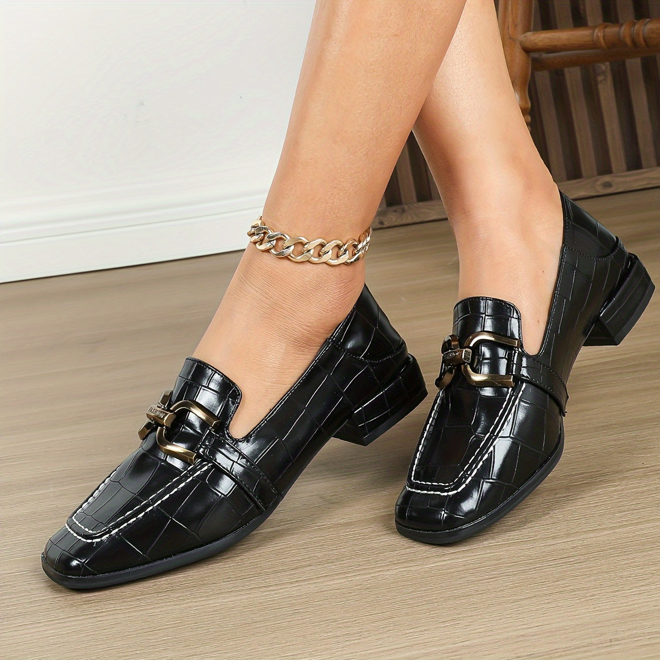 Women's Crocodile-Textured Synthetic Loafers Low Block Heel Square Toe Shoes