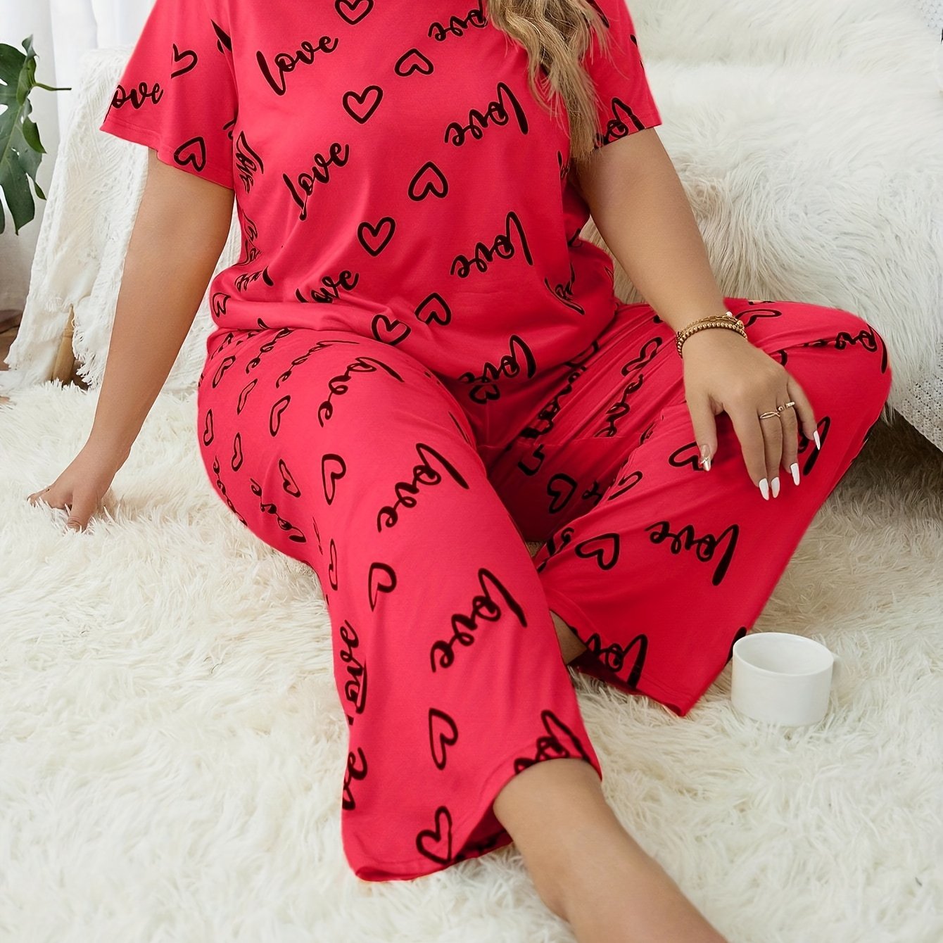 Plus Size Cozy Pajama Set Women Polyester Black with Gold Heart Print