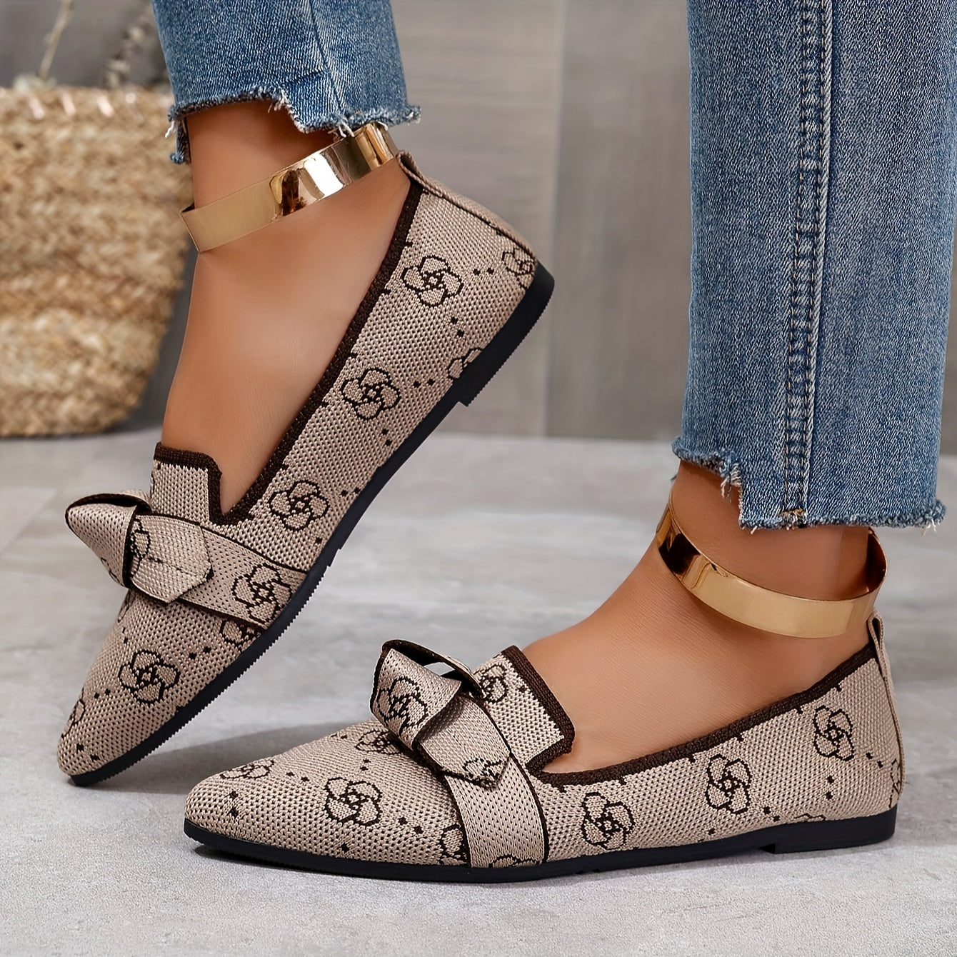 Women Breathable Printed Flats with Pointed Toe Comfortable Shoes