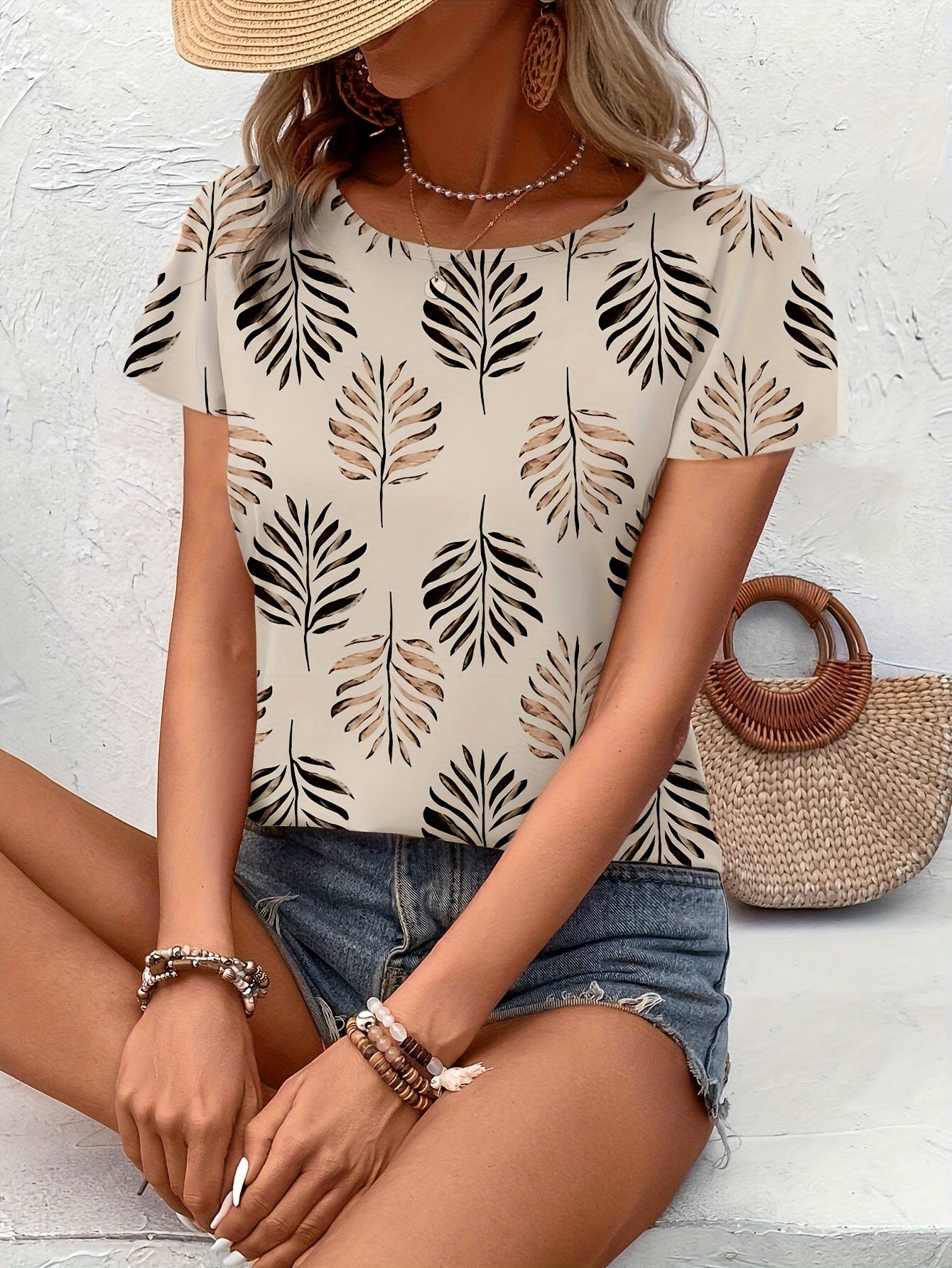 Women's Plus Size Summer Sleeveless Floral Print Top Light Beige Black