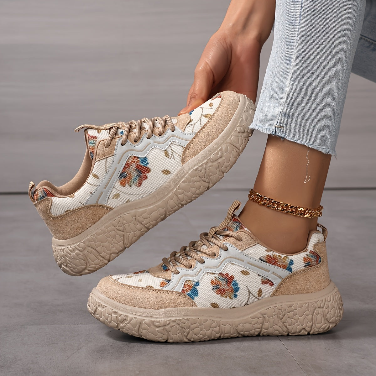 Women's Casual Floral Lace-Up Sneakers Lightweight Breathable Mesh Outdoor Shoes