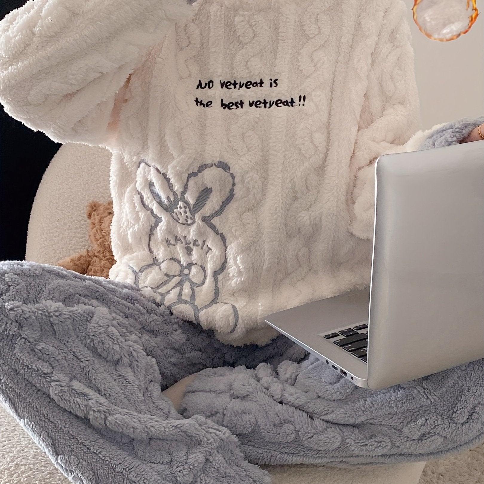 Women's Fleece Pajama Set with Rabbit Pattern Long Sleeve Crew Neck Casual Sleepwear for Teens