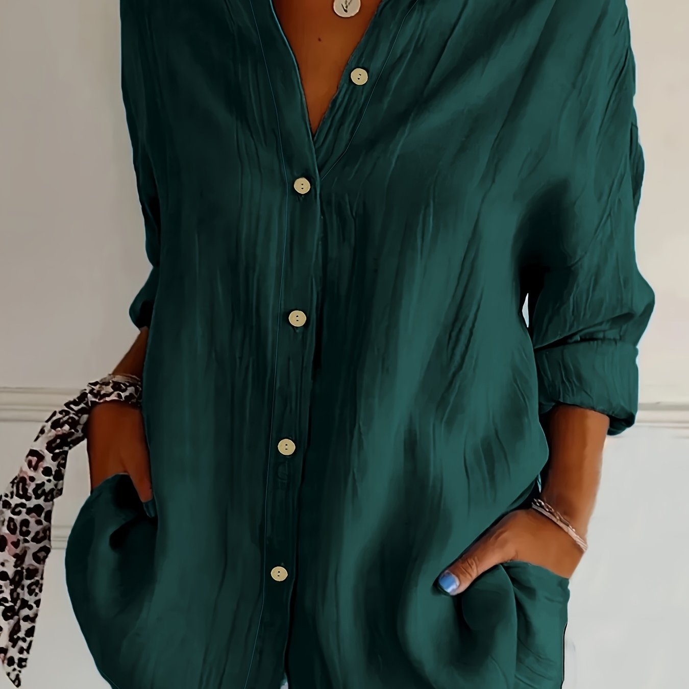 Plus o'lcham ayollar uchun uzun qolli tugma bilan yopiladigan ko'ylak, birxil rang, kundalik, professional