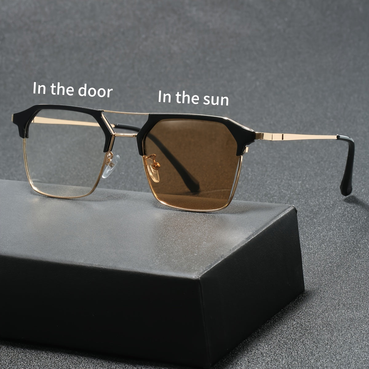 Sayohat, mobil va kompyuter foydalanish uchun temir qotishma ramkali va AC linzali uniseks fotochromik ko'zoynaklar.