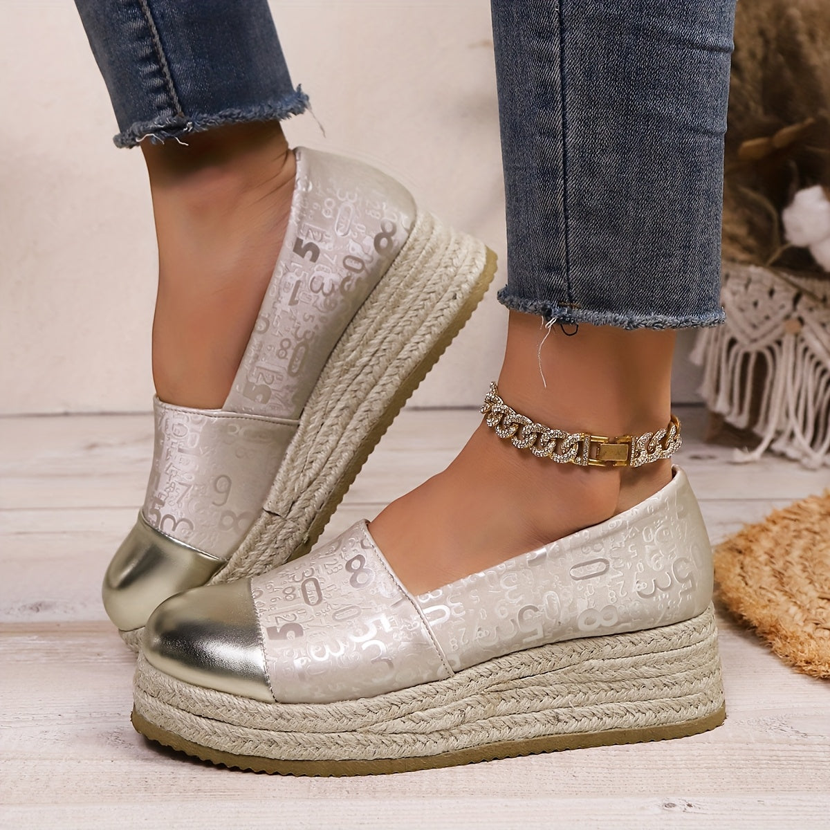 Women's Wedge Shoes Lightweight Breathable Fabric Slip-On Casual All Seasons