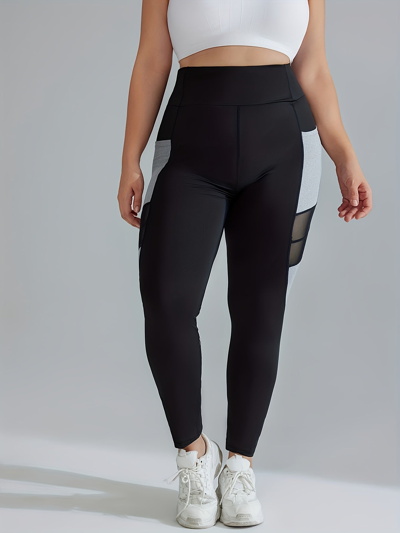 Women's Plus Size High-Waisted Yoga Leggings with Pockets Black Gray Mesh