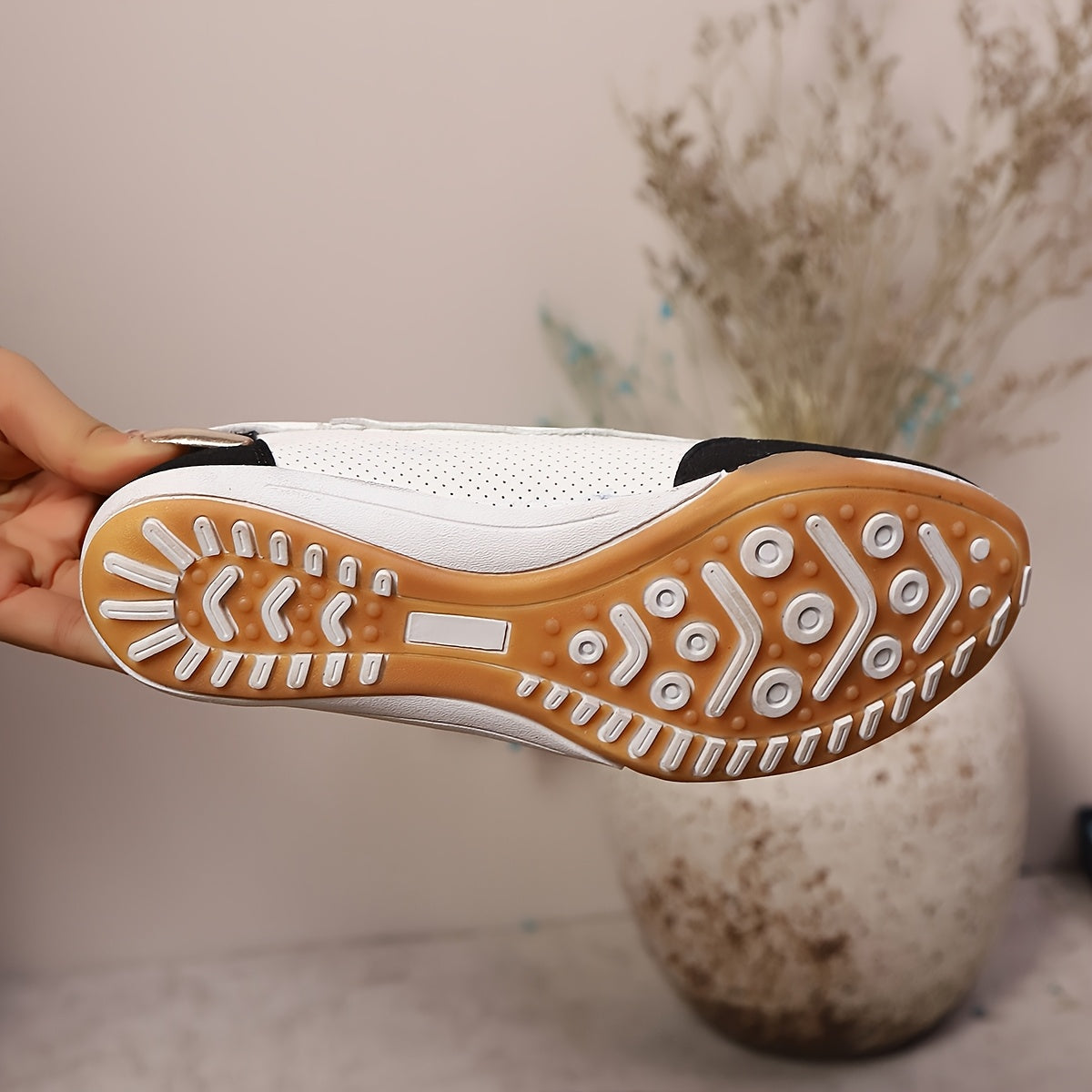 Women's Slip-On Loafers Breathable Black White Casual Flats Non-Slip