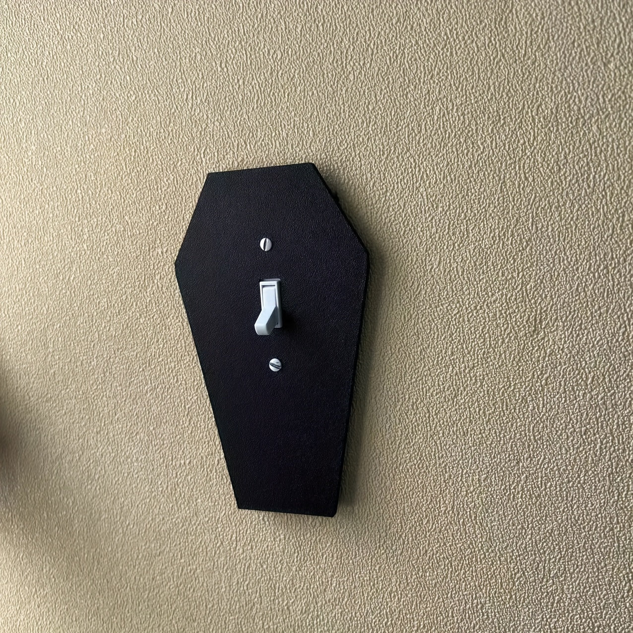 Gothic qabriston devor chirog'i, uylar va ofislar uchun oson o'rnatish uchun klassik qora dizayn.