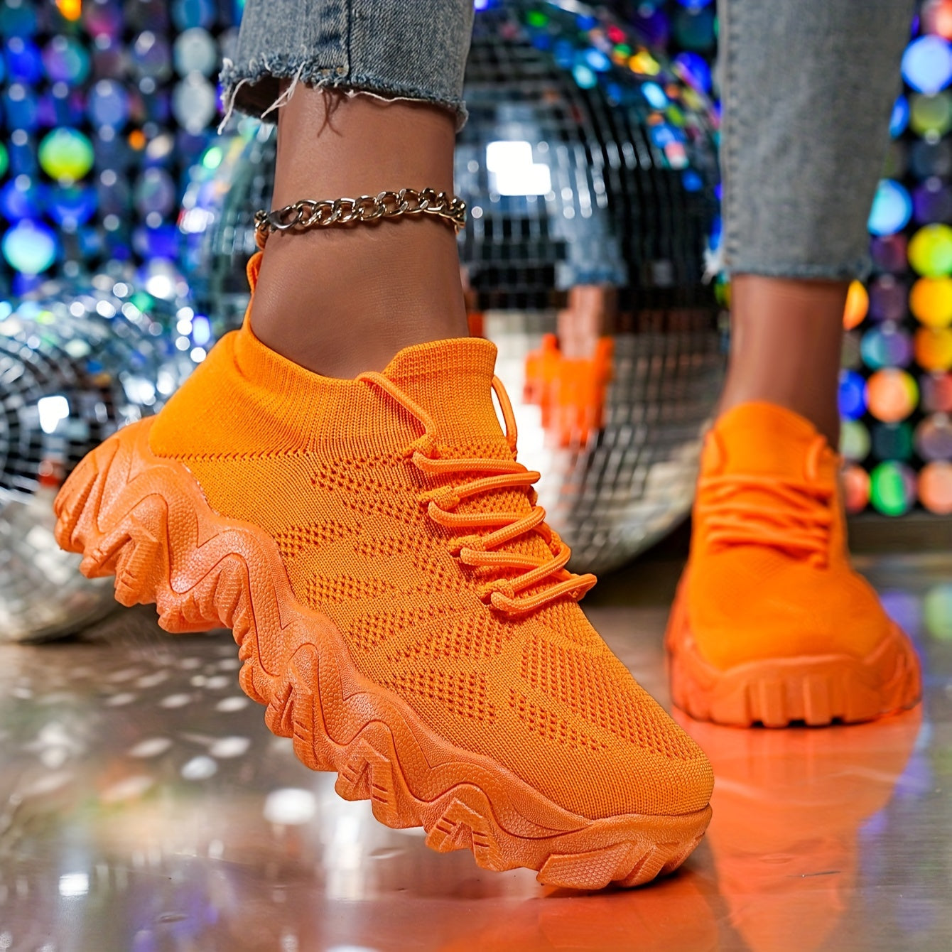 Women's Breathable Casual Sneakers Low Top Lace-Up Shoes for Outdoor Use