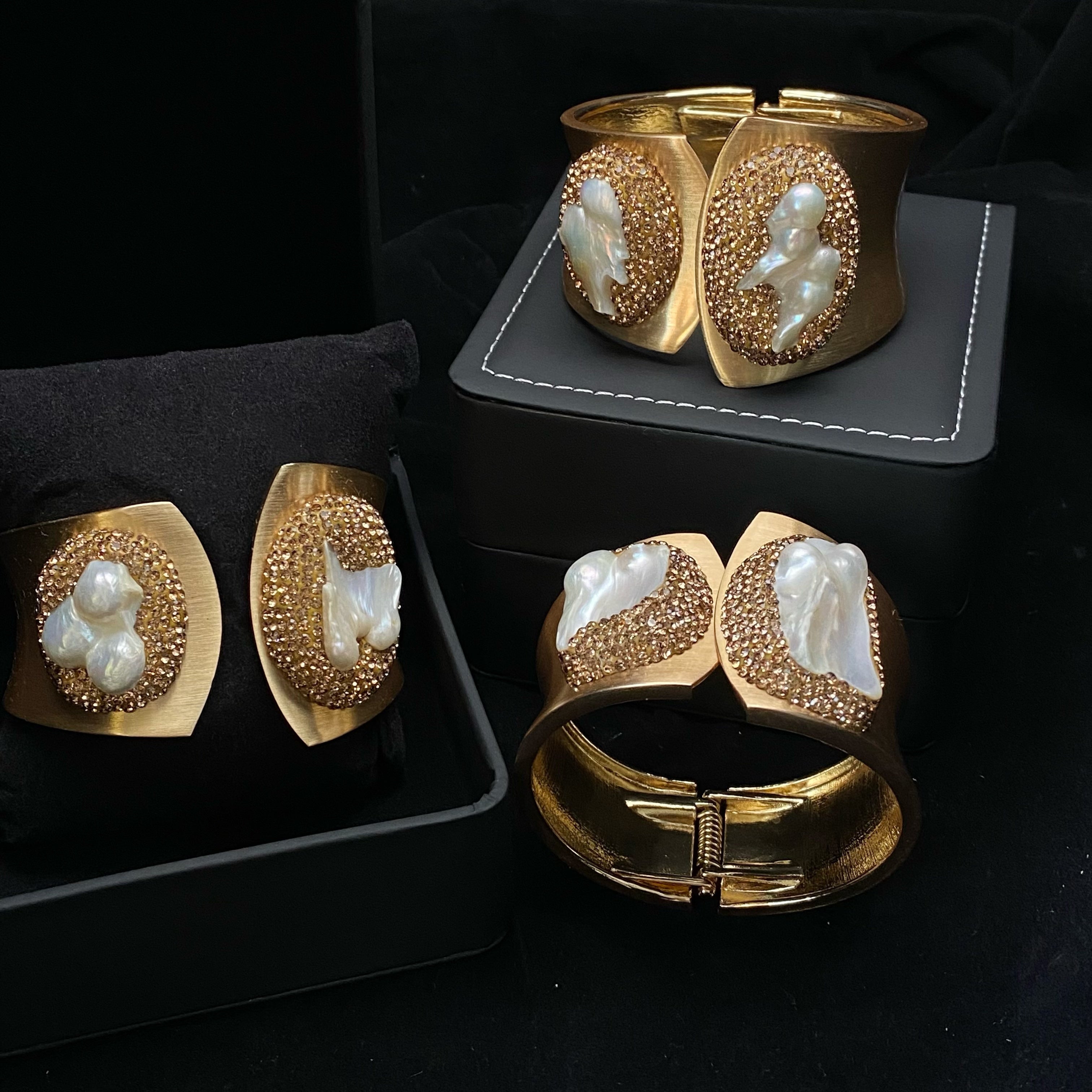 Katta Barokko marjon bilan Jack Brick tosh mis bilan qoplangan nobil bilaguzuk