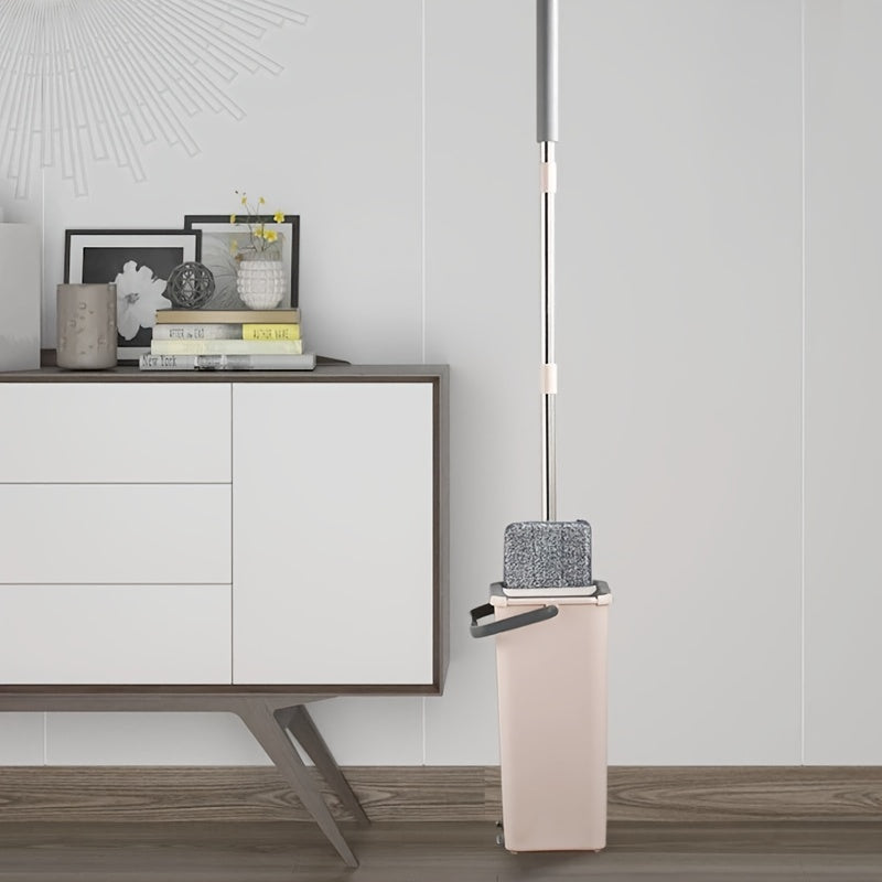 Ushbu tekis mopu qo'llaringizni ishlatmasdan oson siqish uchun maxsus ishlab chiqilgan. U chelak tizimi va nam va quruq tozalash uchun ikkita yuviladigan mikro tolali mop bilan birga keladi, bu esa uni uyda turli joylarni tozalash uchun mukammal qiladi.