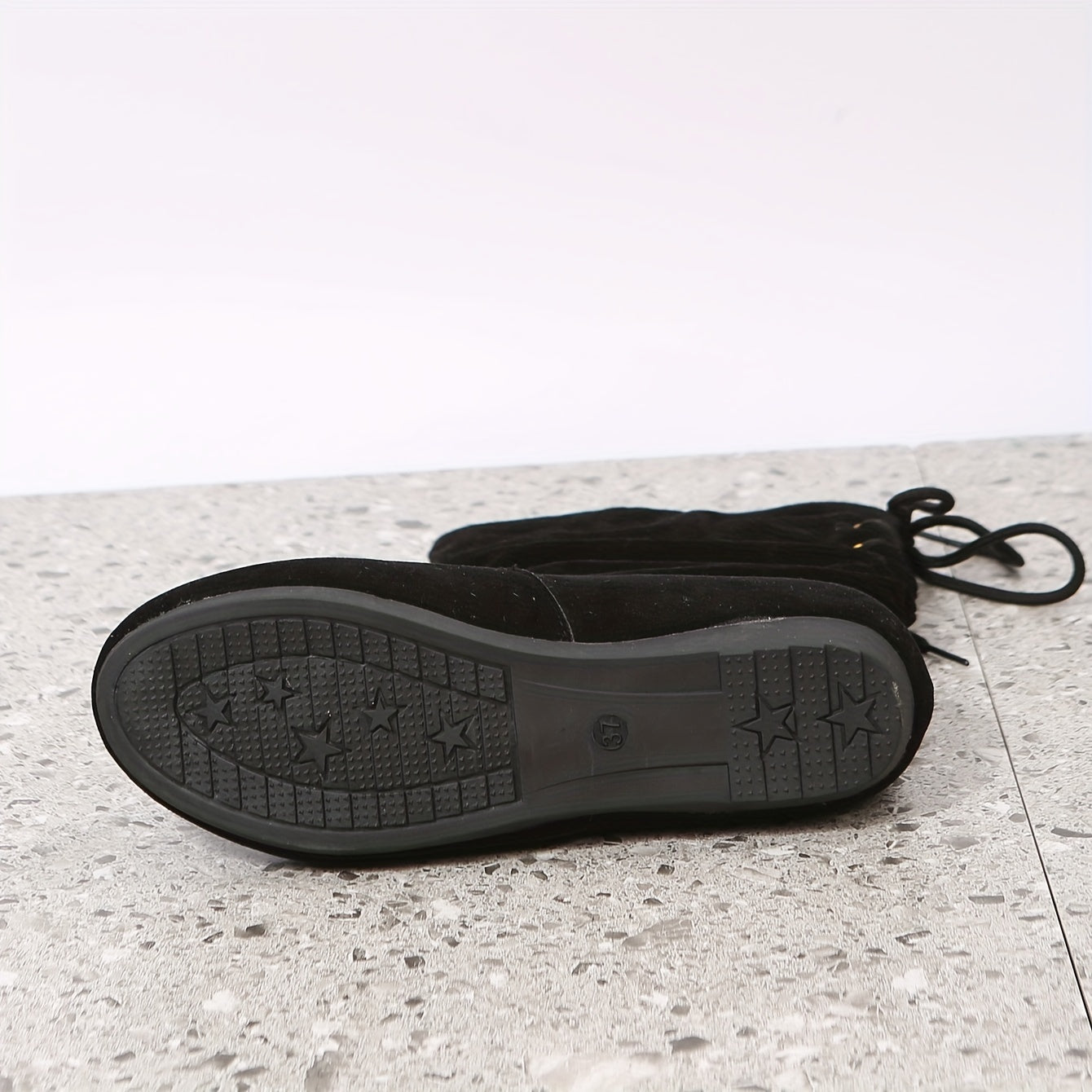 Women's Lace-Up Flat Boots with Round Toe Non-Slip Rubber Sole Solid Color