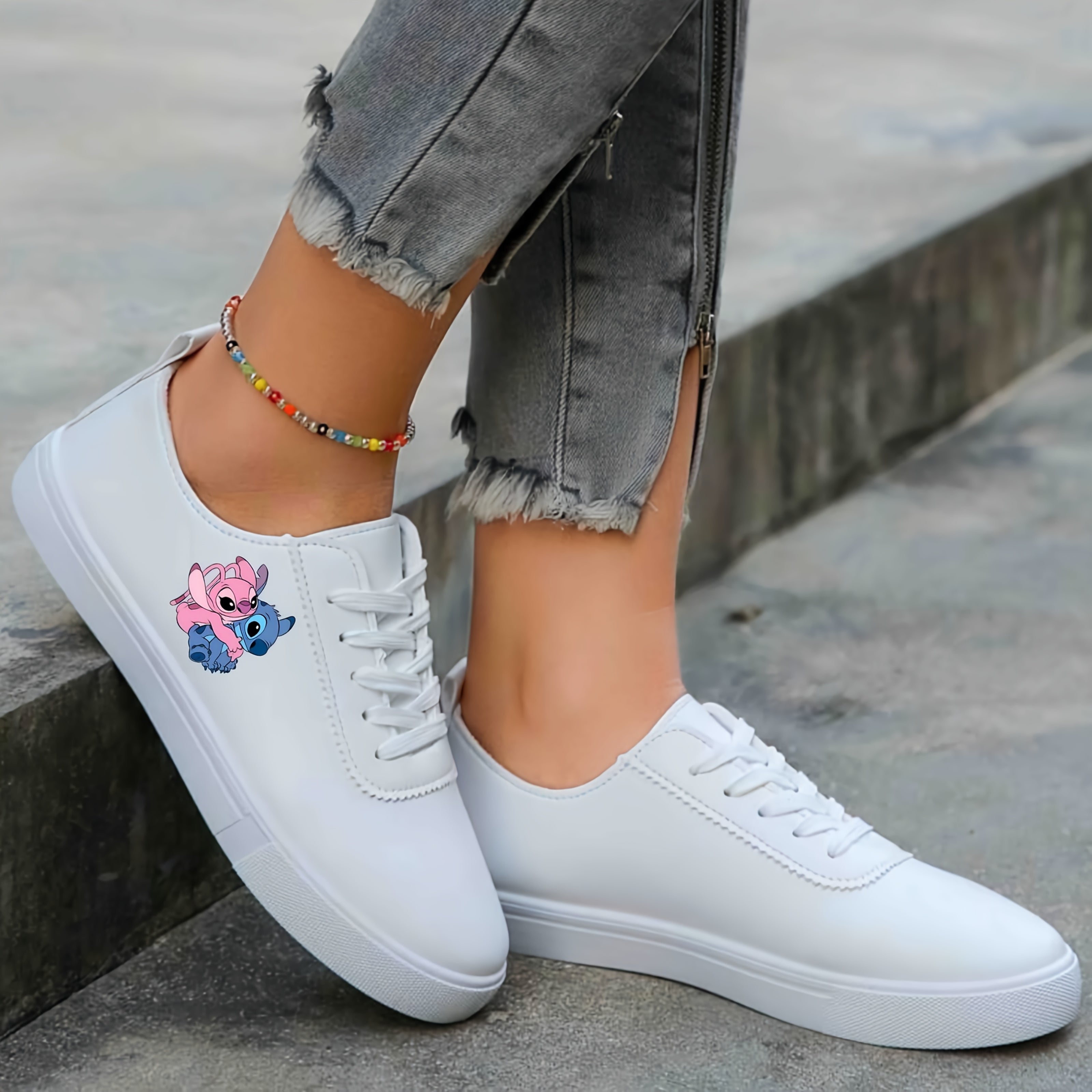 Women's White Low-Top Sneakers with Fabric Lining and Synthetic Sole