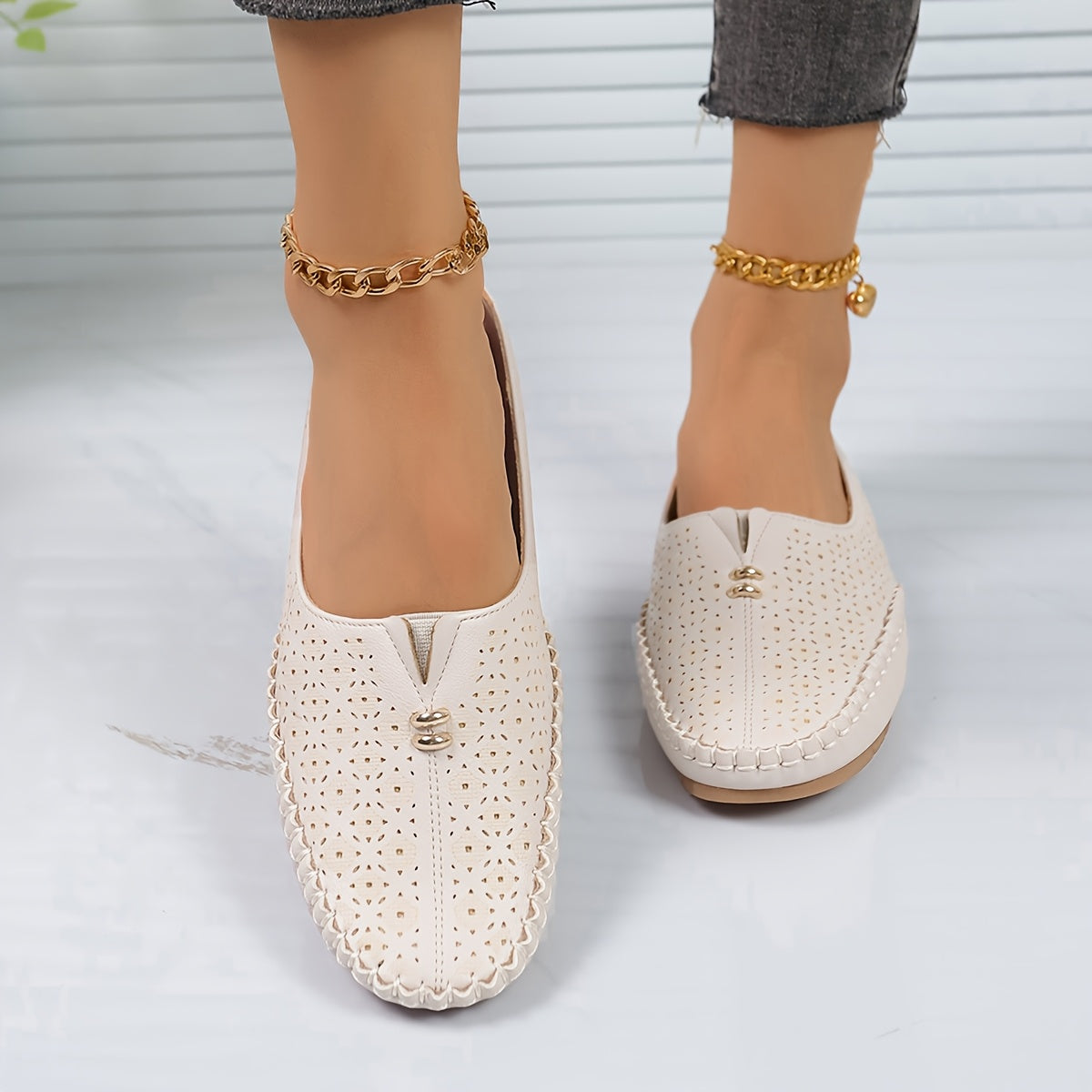 Women’s Summer Mules Lightweight Breathable PU Stylish Flat Shoes