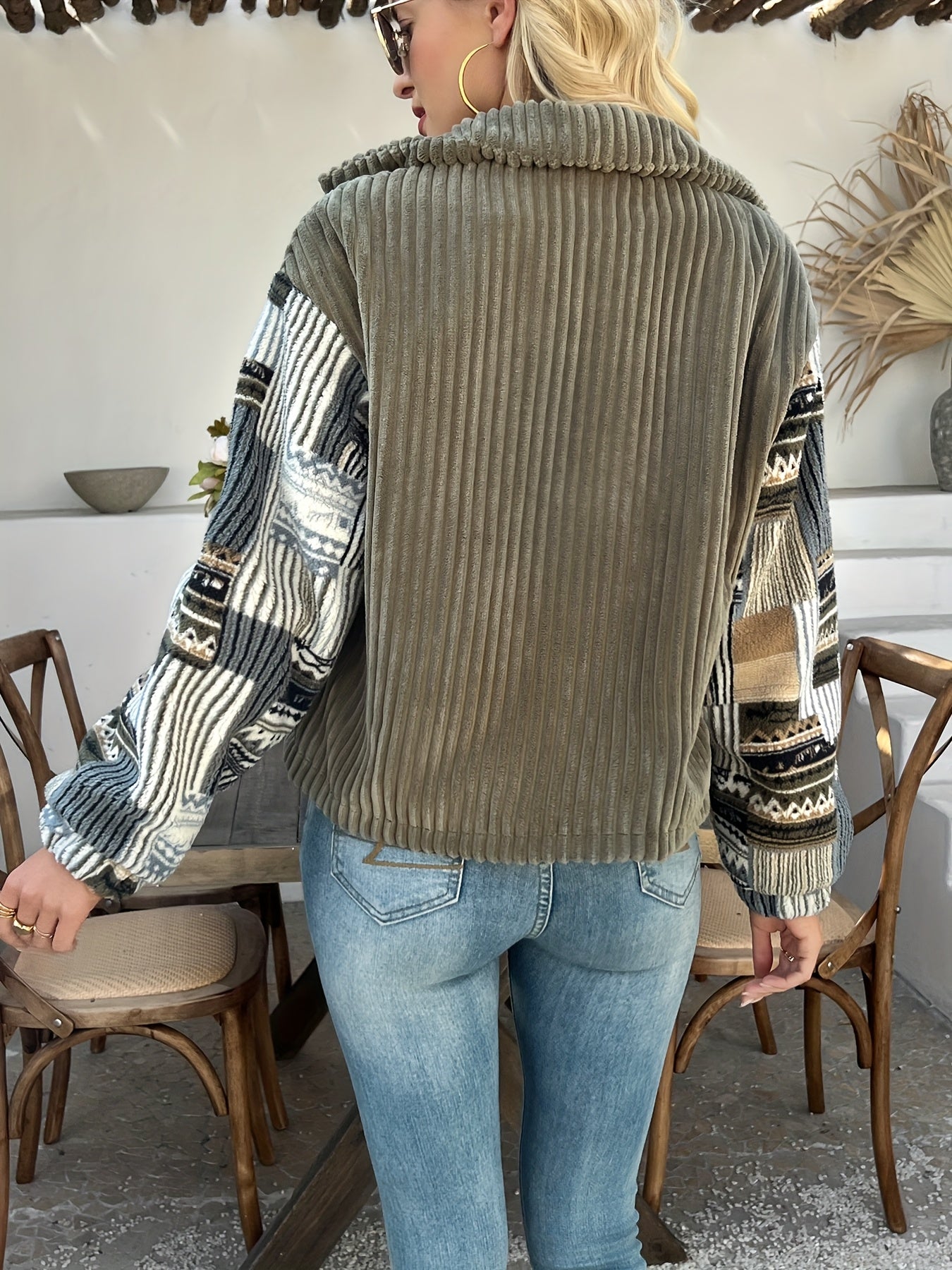 Women's Elegant Solid Color Woven Polyester Lapel Collar Button Jacket for All Seasons