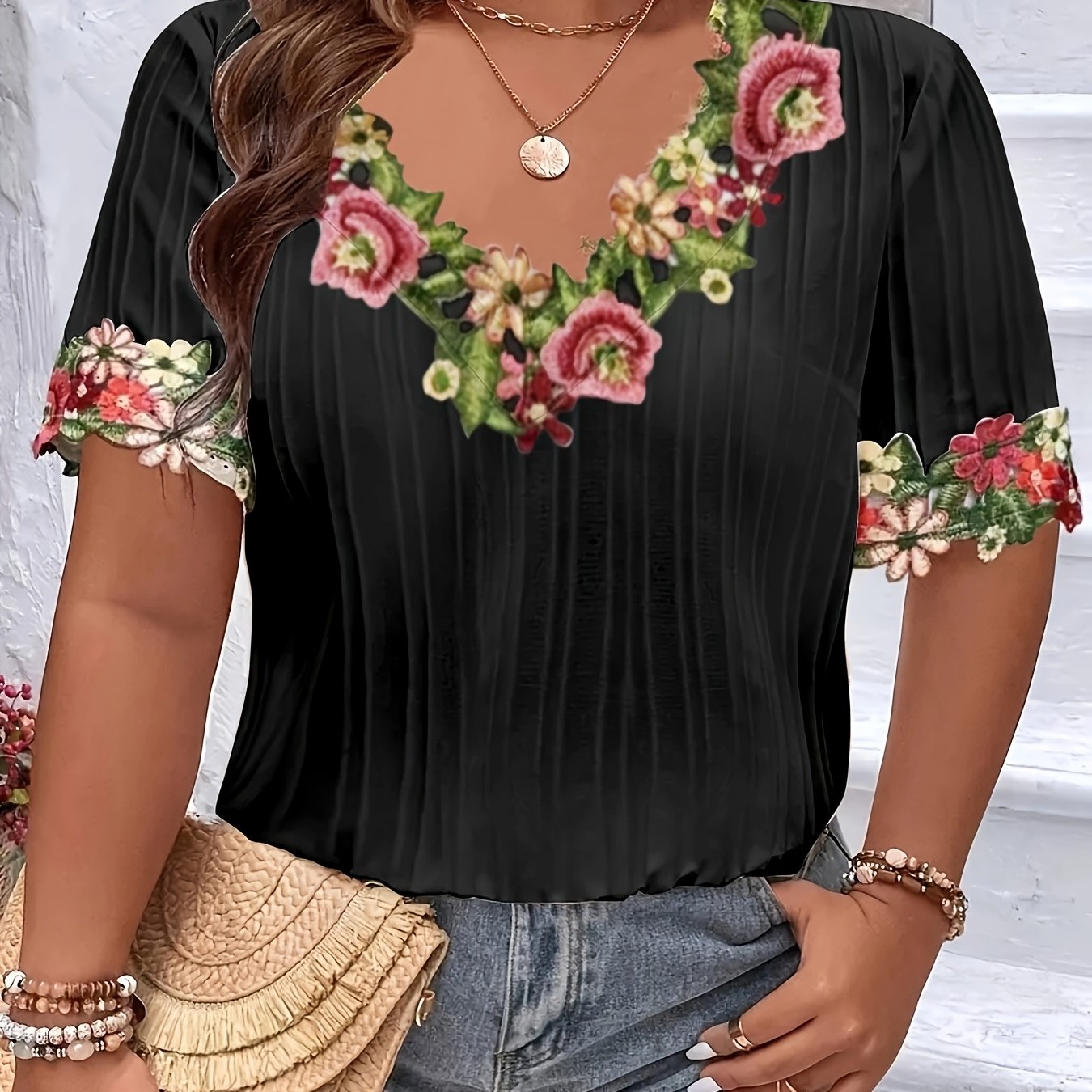 Ayollar uchun tikilgan V-yuqa ko'ylagi yengil polyester yozgi top ruffle trim