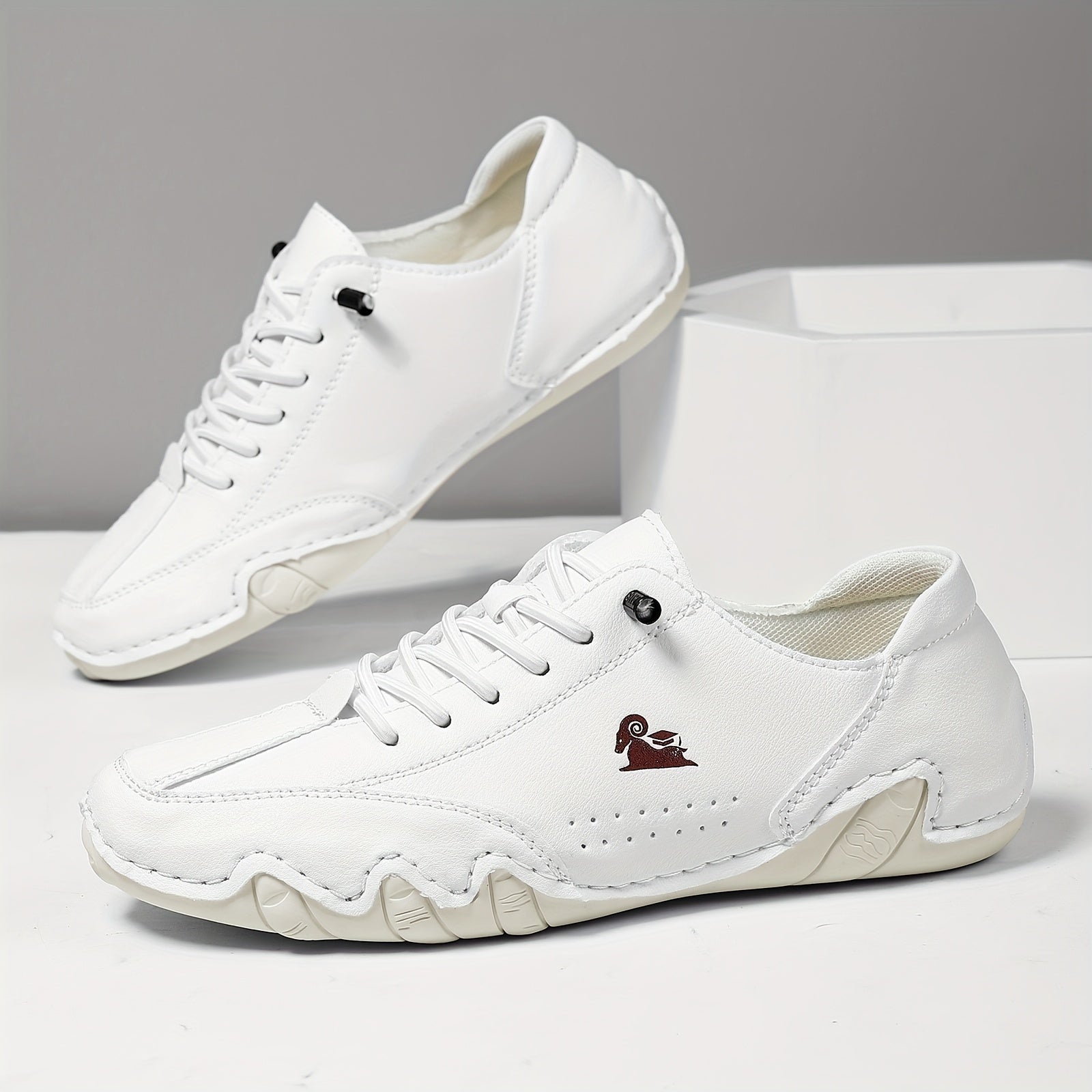 Women's Lightweight Breathable Canvas Sneakers for Walking and Outdoor Activities