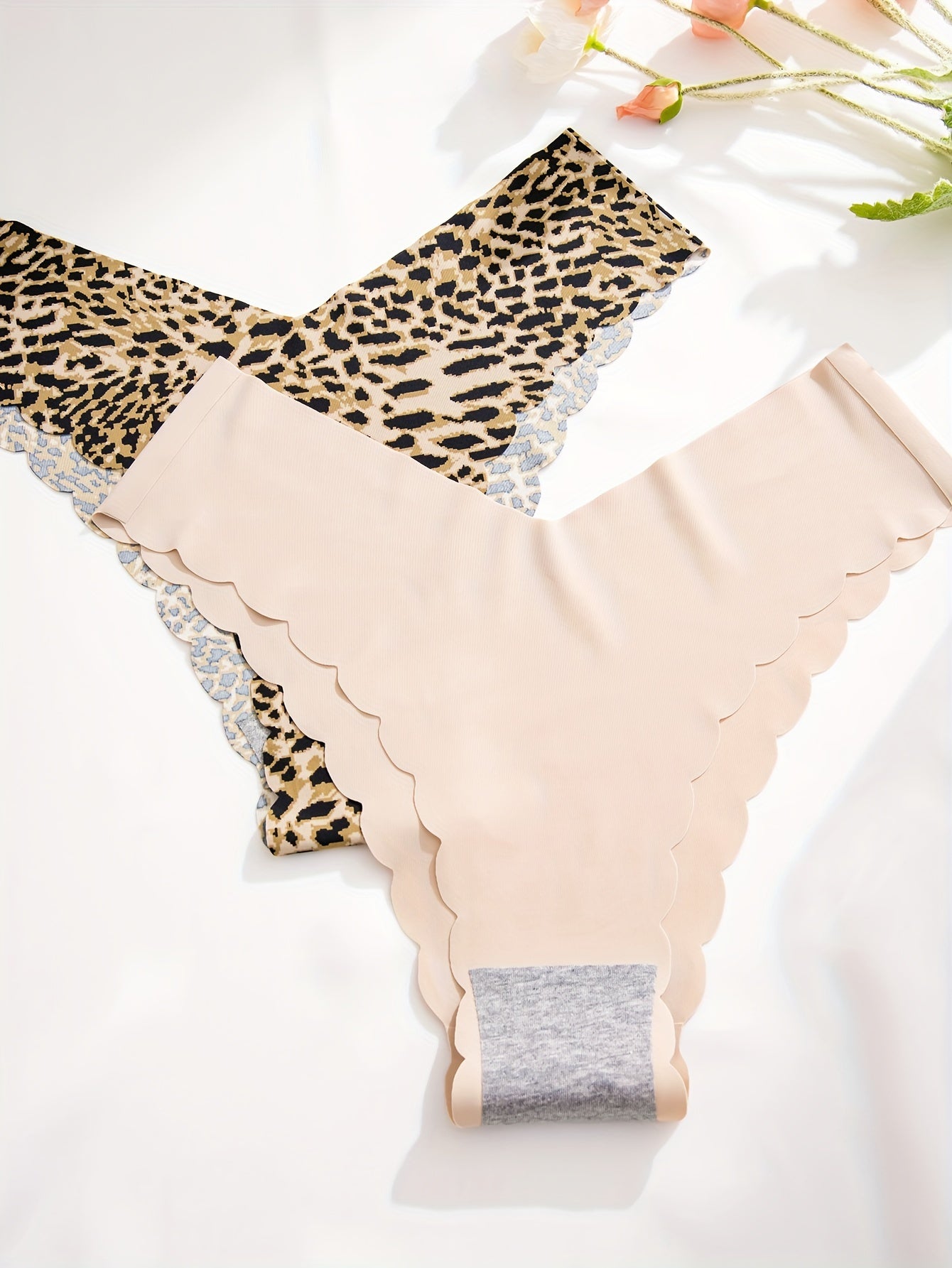 5 Бесшовных Трусов с Резным Краем: Сексуальные, Удобные и Дышащие Нижние Белье с Волнистым Краем