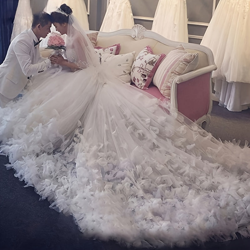 Women's Bridal Veil with Cascading Petals Polyester Wedding Accessory