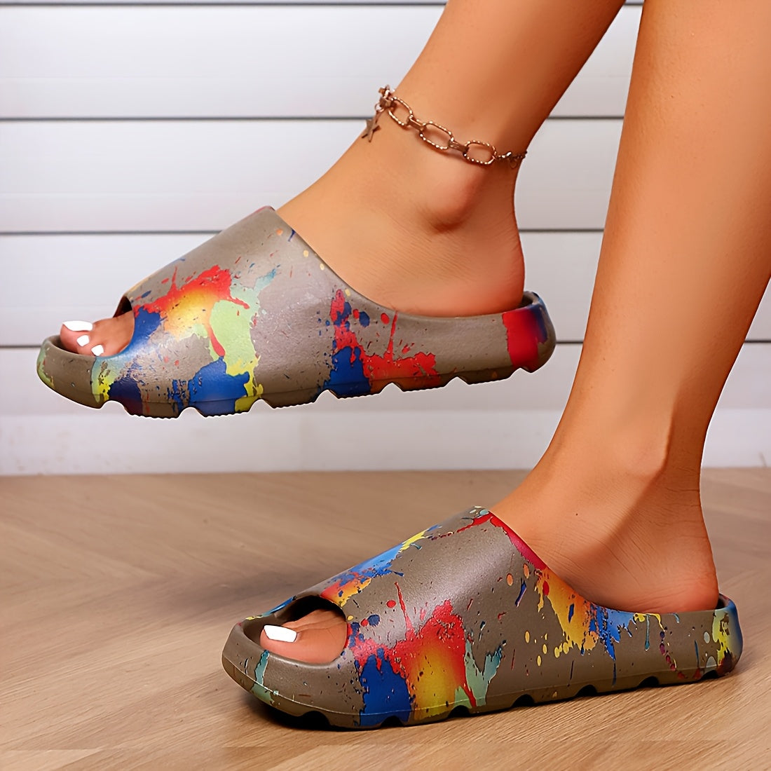 Women's EVA Slides with Paint Splash Design Open-Toe Casual Sandals