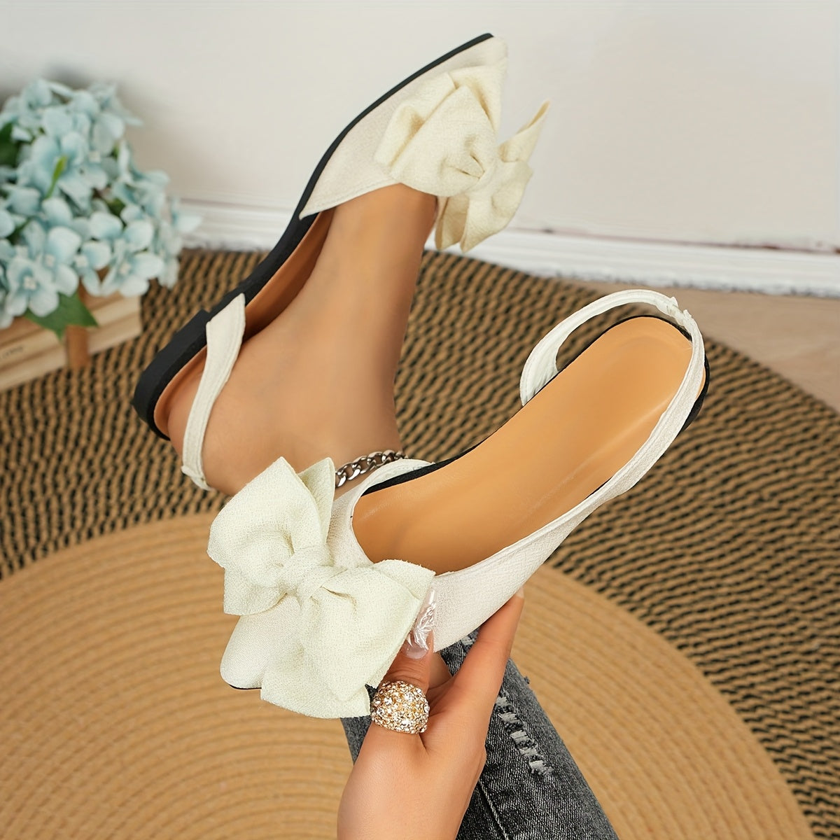 Women's Black Fabric Bow-Decorated Pointed Toe Slip-On Sandals