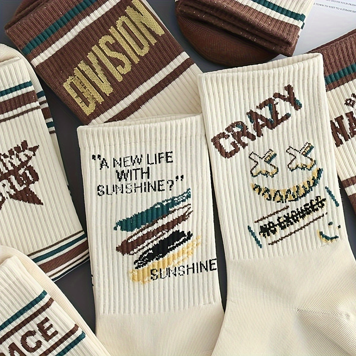 Men's Vintage American Style Cotton Blend Knit Socks 5-Pack with Letter Pattern