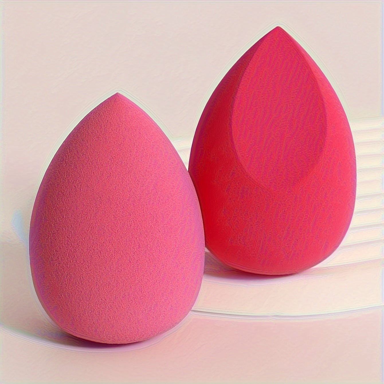 2 Pcs Latex-Free Makeup Sponges Egg Blending Puffs for Liquid and Foundation