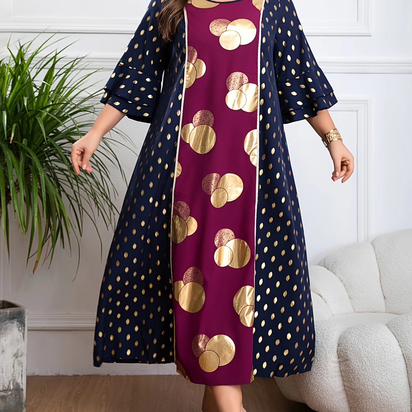 Ayollar uchun kattaroq o'lchamdagi polka nuqta kaftan kiyi, kruj bo'yinli, 3/4 uzunlikdagi qo'lqop, nafis