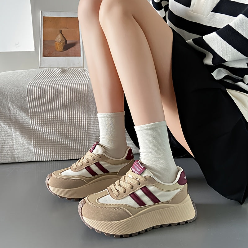 Women's Striped Low Top Athletic Sneakers Lightweight Fabric Upper PVC Sole All-Season