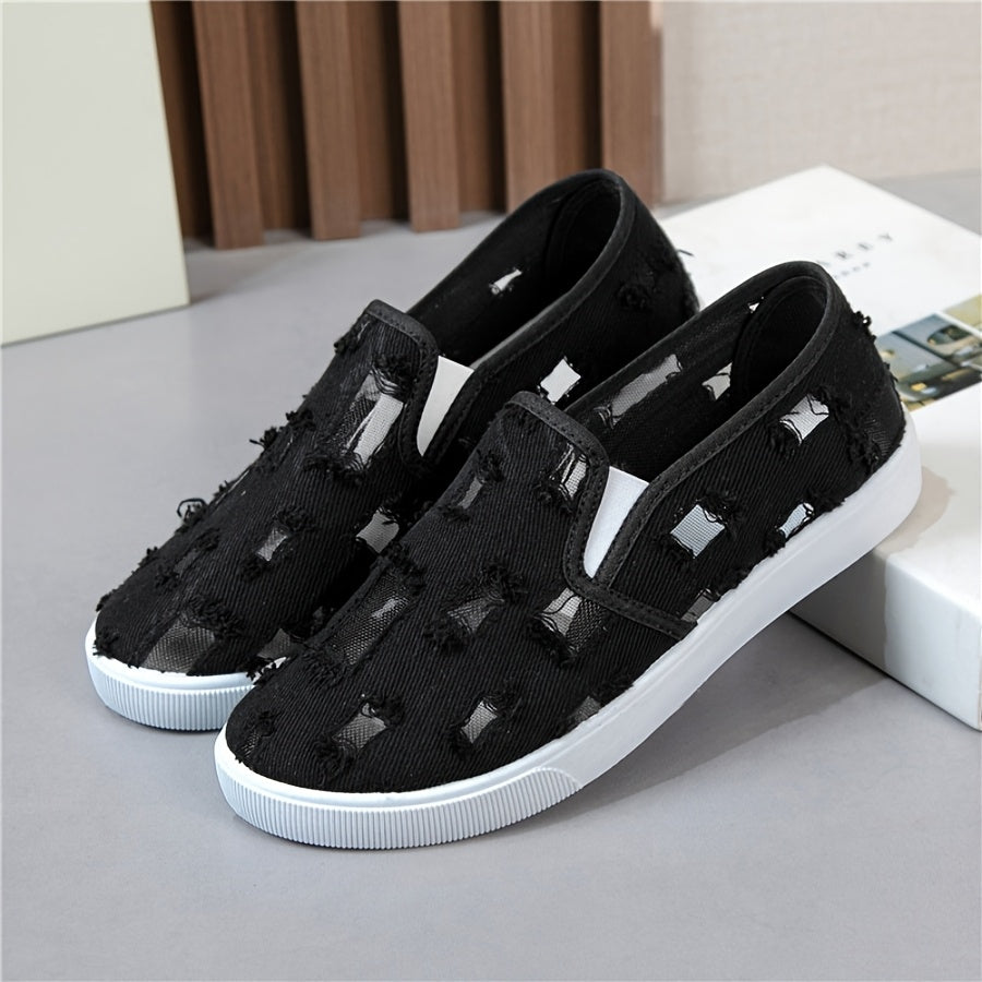 Women's Breathable Slip-On Sneakers, White Casual Shoes with Checkered Pattern