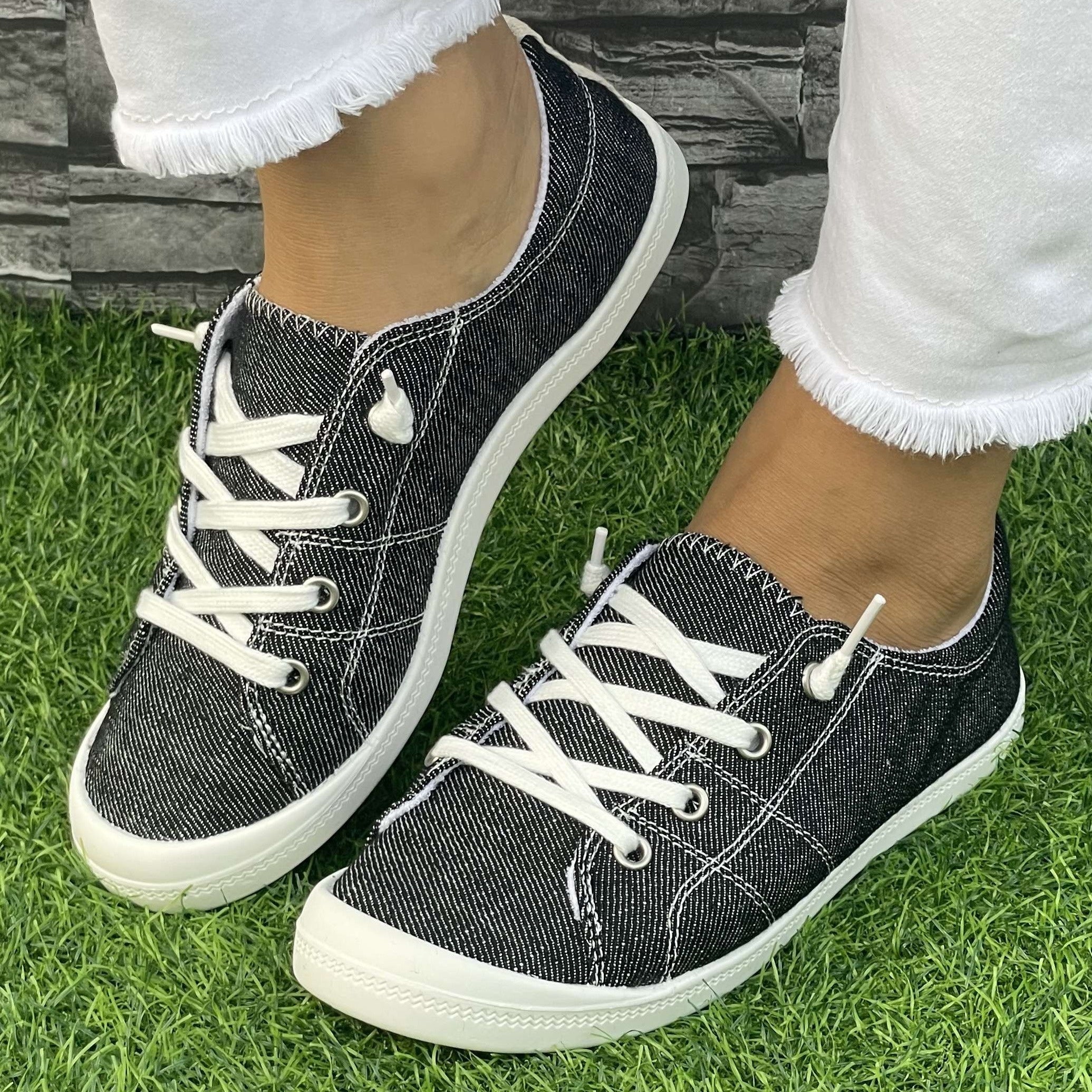 Women's Casual Solid Color Fabric Outdoor Work Shoes All-Season Lightweight