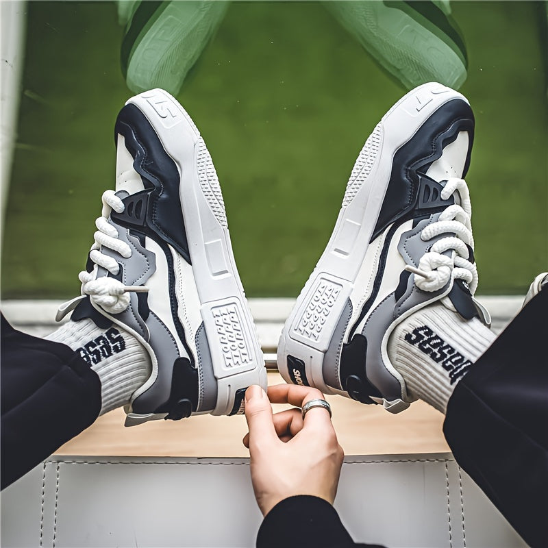 Casual Skate Shoes for Men and Women Low Top Breathable Fabric Sole Non-Slip Outsole