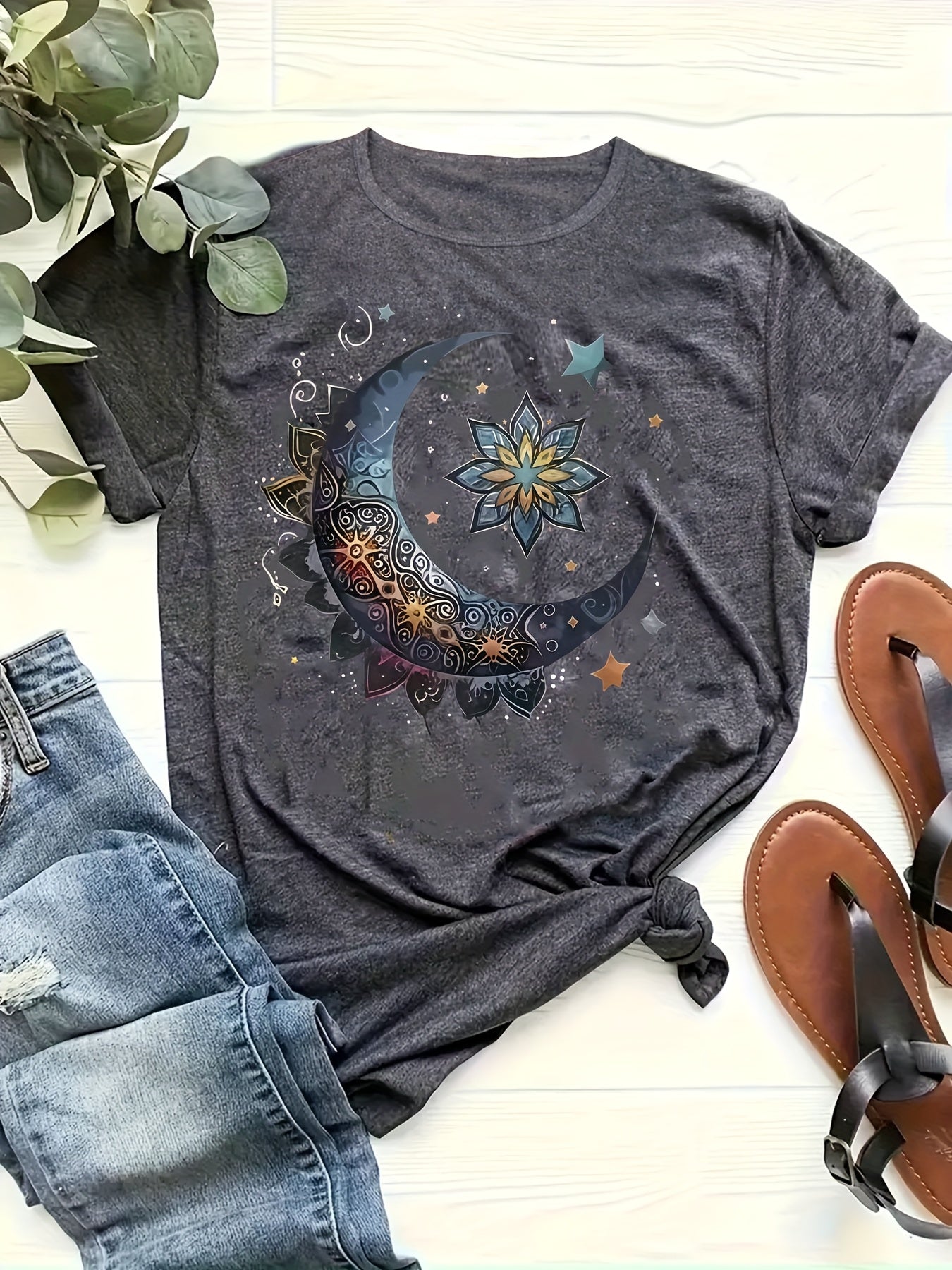 Plus-Size Women's Gray Short-Sleeve T-Shirt with Moon Print Casual Summer