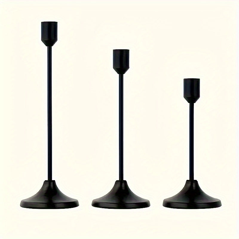 3 ta nafis metall sham ushlagichlar to'plami, oltin va pushti oltin qoplamada, turli bayram tadbirlari uchun mukammal. Mustahkam, yig'ish oson, uy va mehmonxona bezatish uchun ideal. (Shamlar kiritilmagan).